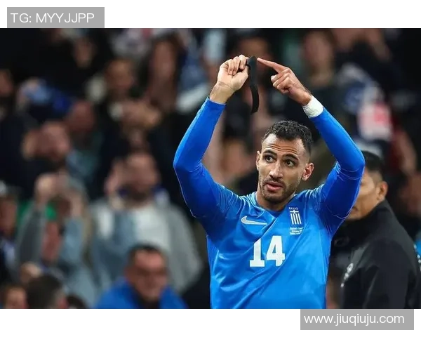 希腊足球传奇球员们的辉煌历程与国家队荣耀时刻回顾